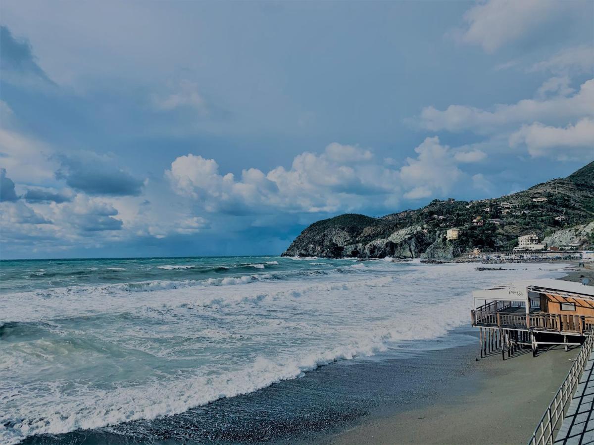 Hotel Baia Di Levanto Buitenkant foto