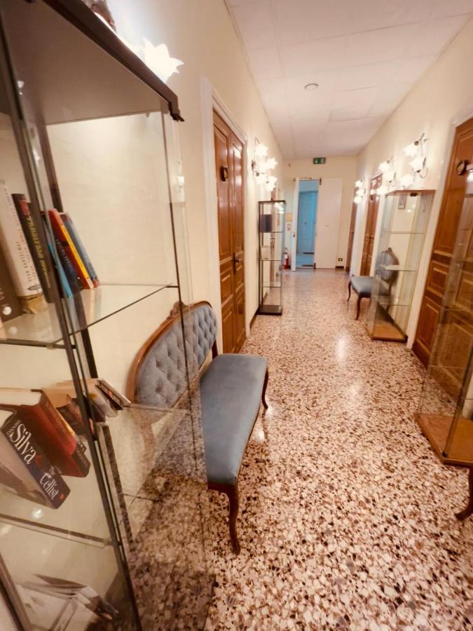 Hotel Baia Di Levanto Buitenkant foto