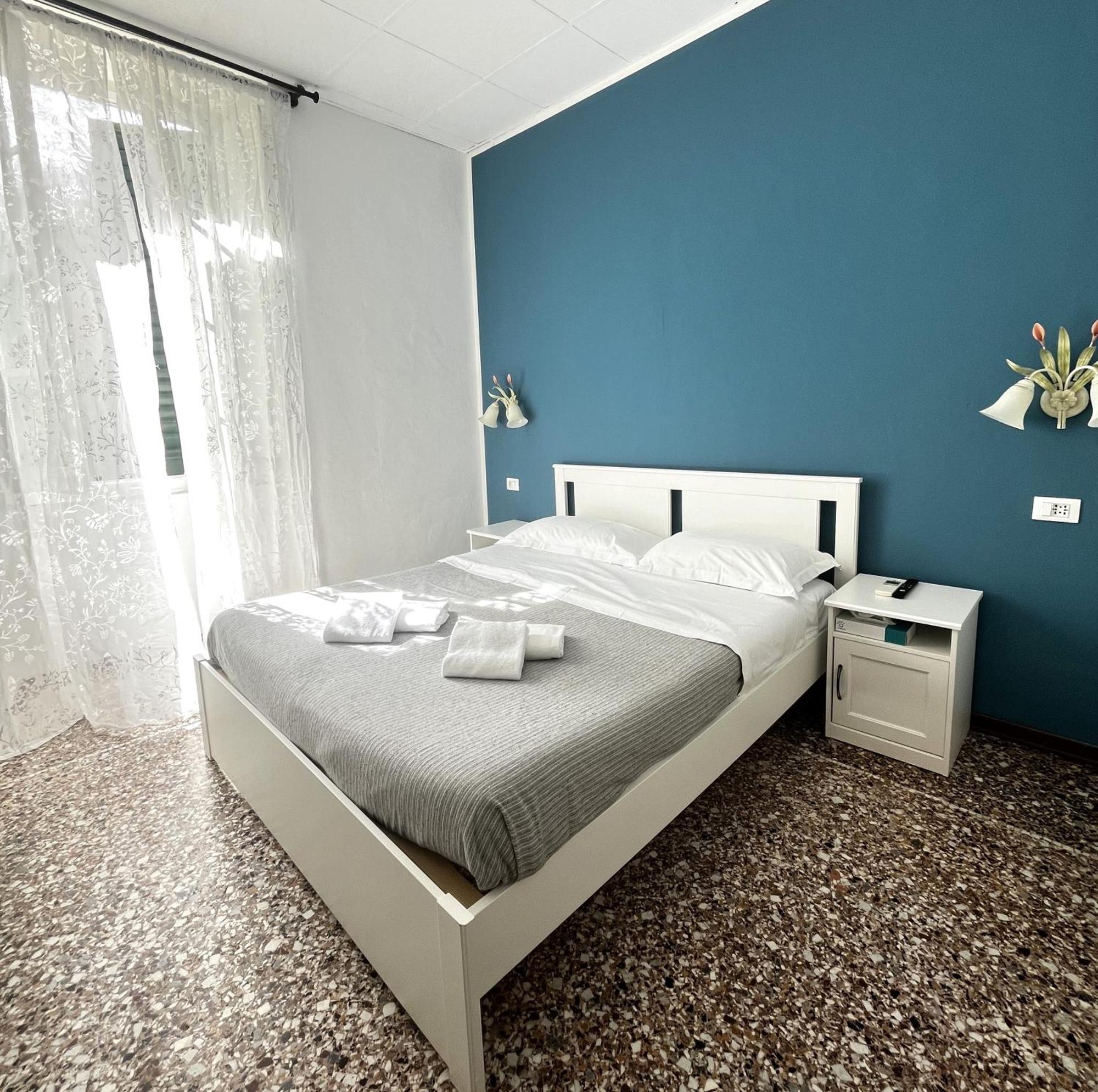 Hotel Baia Di Levanto Buitenkant foto